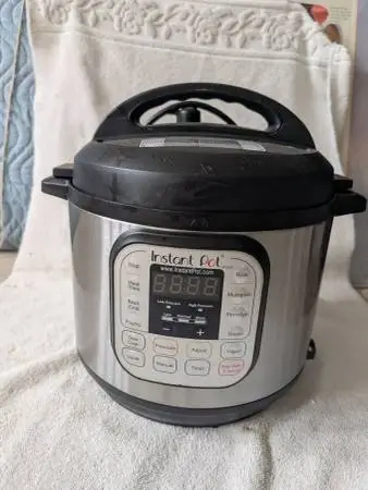 Pressure Cookers (9)