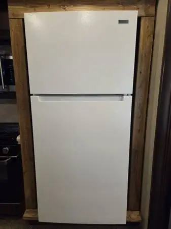 FRIDGE FREEZER NEW