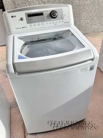 LG Washer CLEAN MACHINES!