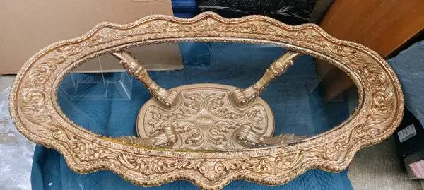 💥 Antique wood carved coffee table with glass top 💥