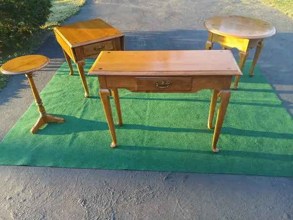Ethan Allen Occasional Table Set