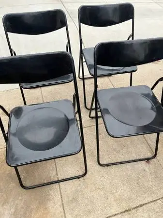 Lightweight Folding Chairs x 4