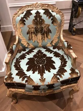 Chair (2 available)