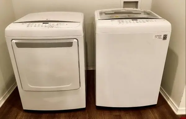 Washer and dryer set