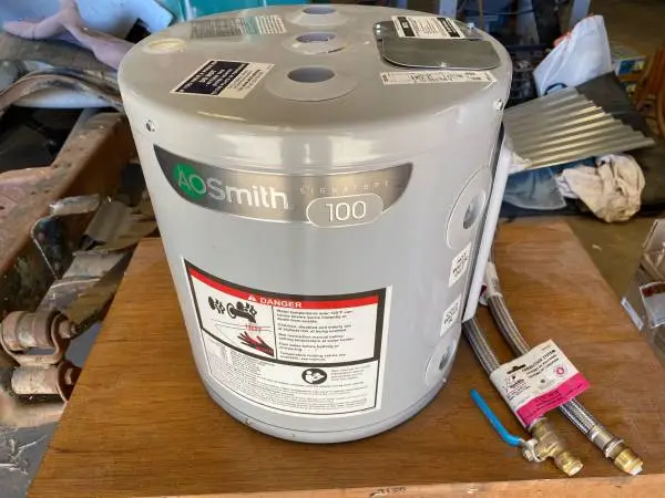 6 gallon Ao Smith 110 volt water heater