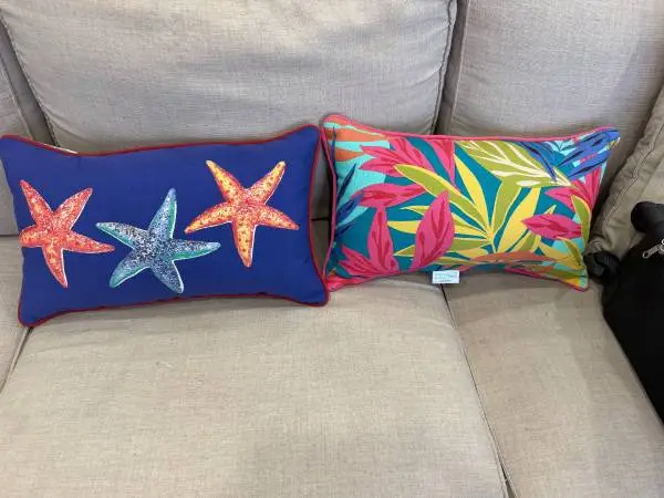 NEW TROPICAL PILLOWS INDOOR / OUTDOOR HAMPTON BAY 20x12. I HAVE 10 OF
