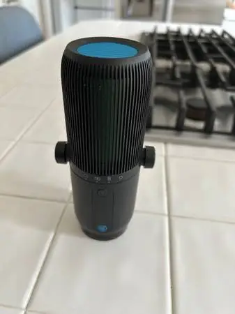 JLAs Speaker