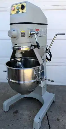 Globe Dough Mixer 30 qt.