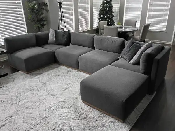 Henredon Murphy Fabric Modular Sectional with Ottoman