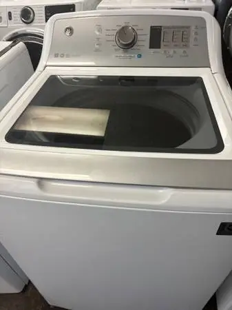GE Huge No Agitator Tub HE Washer