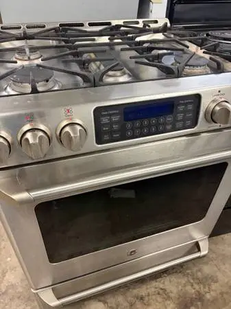 GAS Slide In Stainless Steel Convection GE Stove
