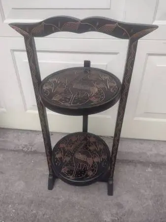VINTAGE SIDE TABLE / ACCENT TABLE or STAND