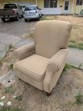 comfy recliner