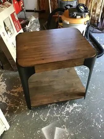 22 x 27 x24 inch end table