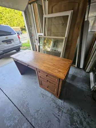 desk wood 3 draws very nice 24x62