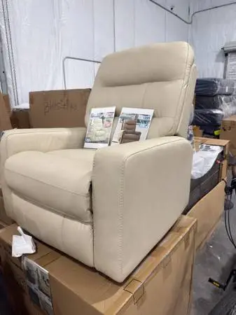 Pennacle canvas recliner