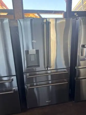 ZLINE refrigerator
