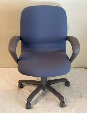Very Well-made Steelcase Sensor Leap Office Chair, Gray Blue