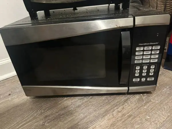 Hamilton Beach Microwave Oven