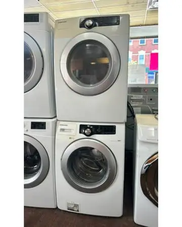 Samsung Stackable Washing Machine and Dryer Set