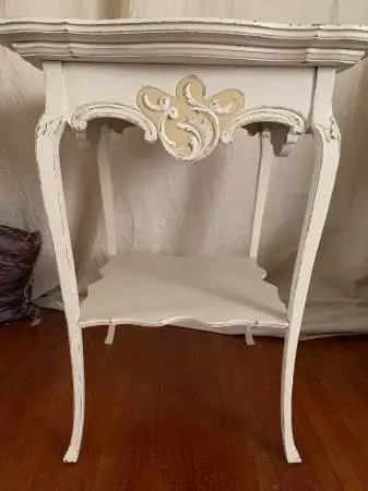 2 Tiered Antique Plant Stand/Side Table