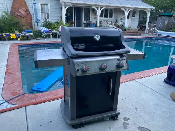 Weber Spirt Outdoor Propane BBQ Grill