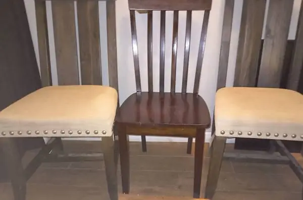 3 CLASSIC CHAIRS  $30