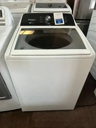 Whirlpool Digital Washing Machine in White