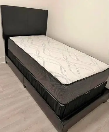Twin mattress