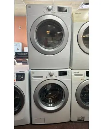 Kenmore Washer and Dryer Set Stackable in White