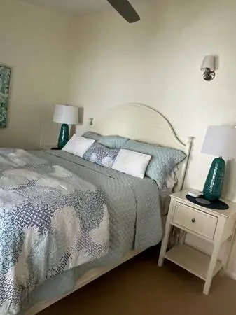 Beautiful Queen bed frame, headboard and hardware