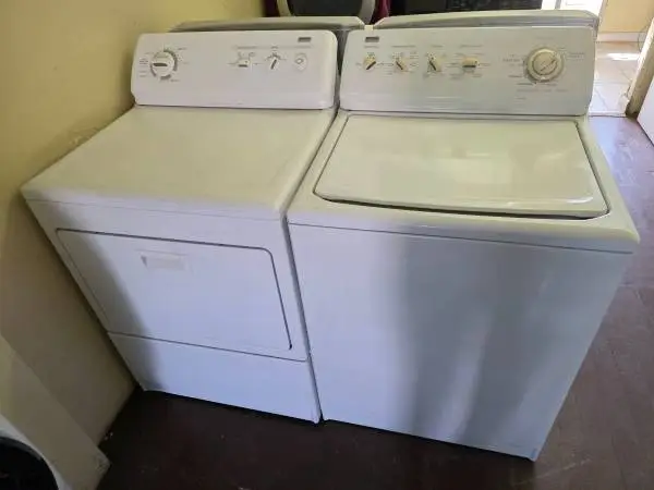 KENMORE ÉLITE SET OF WASHER AND GAS DRYER