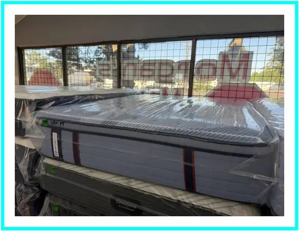 QUEEN SIZE SEALY POSTUREPEDIC PRO (FIRM) PILLOW TOP MATTRESS & BOX BED