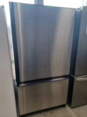 AMANA Bottom Frezzer Stainless Steel