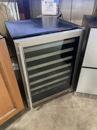 SS Marvel Built In Wine Cooler 54 Bottles Model #MLWC-SG01A Used