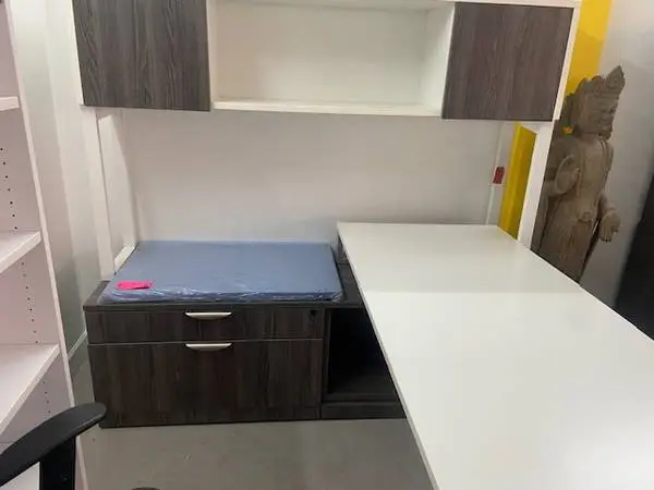 EXECUTIVE DESK L SHAPE MODERN WITH HUTCH 6X6