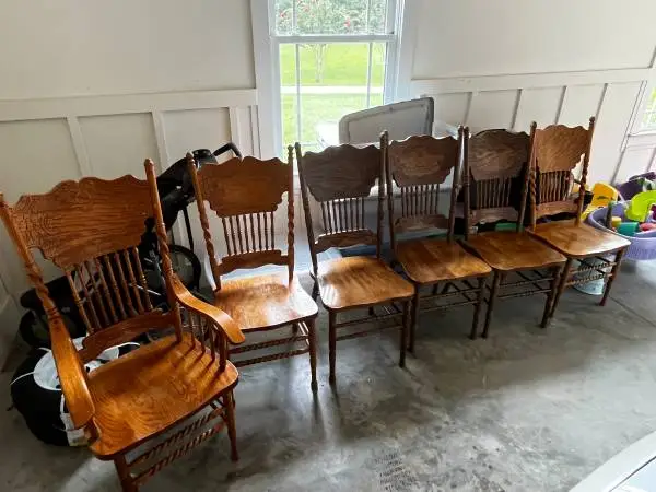 Solid Wood Kitchen or Dining Room Chairs set of 6 with armchair