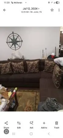 Sectional Chasee Couch pillows included New Condition