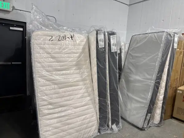 🔥 Simmons Mattress Deals – Save 30–80% – BoxDrop North Idaho
