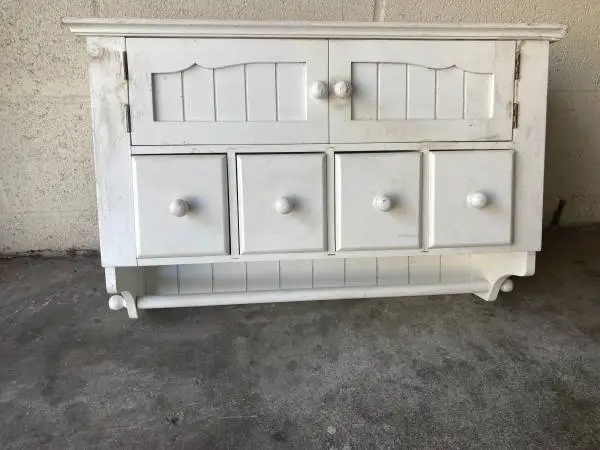 WHITE WOOD CABINET