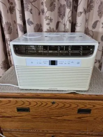 8,000 Btu Frigidaire Window Air Conditioner