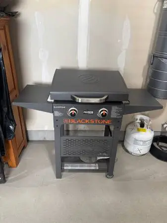 Grille, Blackstone Pro Series