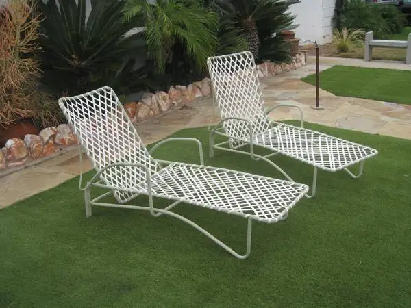 2-Vintage Mid-Century Modern Brown Jordan Tamiami Chaise Lounges