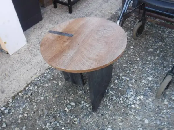 Contemporary Lamp Table
