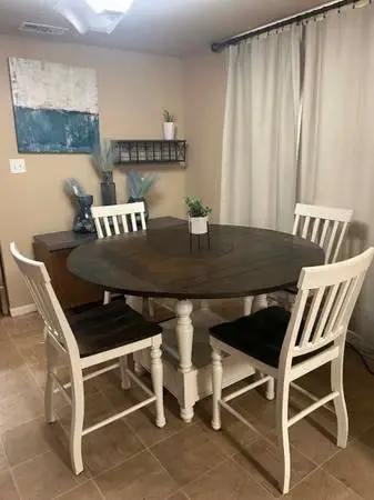 Heppman 4 - Person Solid Wood Solid Wood Top Four Leg Dining Set