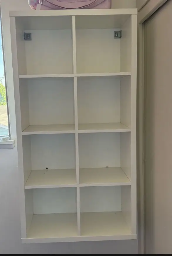 White 8-Cube Storage Shelf – Great Condition