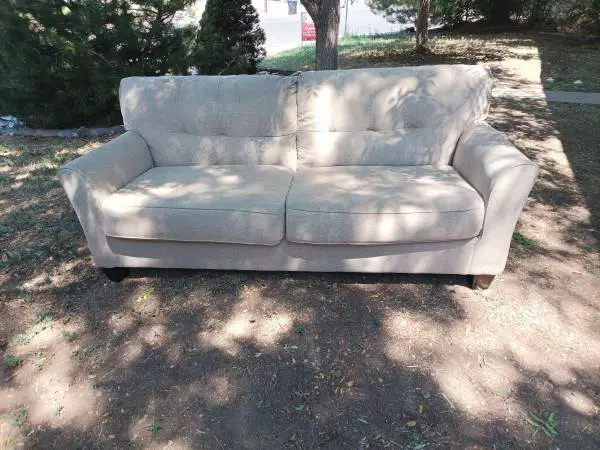 Delivery Available - Clean 3 Cushion Sofa