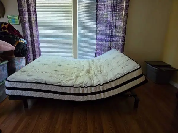 Adjustable bed Queen size