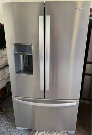Refrigerator