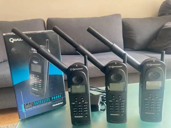 Globalstar GSP-1600 Satellite Phone